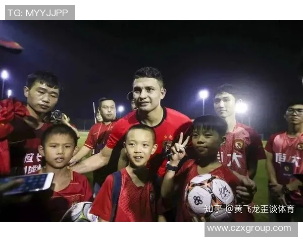 上海足球队在世界杯预选赛中的拼搏与荣耀之路揭秘 上海足球队在世界杯预选赛中的拼搏与荣耀之路揭秘